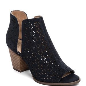 Crown & Ivy Sabrina Navy suede booties. Brand new, never worn.